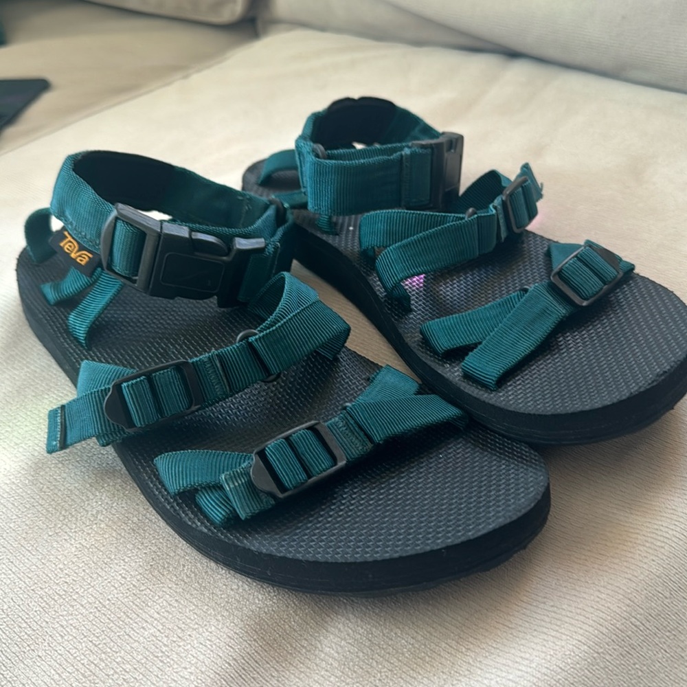 TEVA Classic Alp Sandal  in Deep Teal/Black Sole  women’s US 9 / men’s US 8